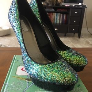 Rachel Roy Green Glitter pumps
